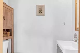 580 S Annandale Dr, Lake in the Hills, IL 60156 - Photo 12