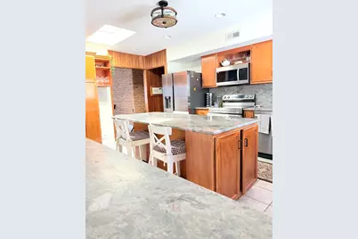 5010 Woodrow Avenue, McHenry, IL 60051 - Photo 4