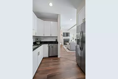 1928 N Kedzie Avenue #103, Chicago, IL 60647 - Photo 10