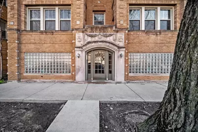 340 S Kenilworth Avenue #3, Oak Park, IL 60302 - Photo 1