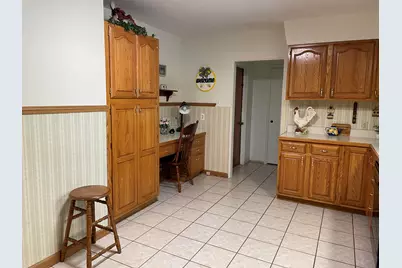 1020 N 18th Street, Mt Vernon, IL 62864 - Photo 8