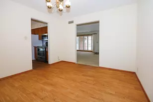 2805 Coventry Ct, Bloomington, IL 61704 - Photo 10