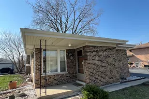4367 Henry St, Oak Forest, IL 60452 - Photo 2