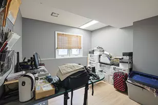 18W194 Claremont Dr, Darien, IL 60561 - Photo 14