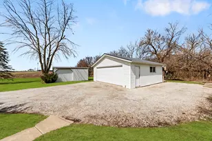 3098 Co Rd 350N Rd, Rutland, IL 61358 - Photo 30