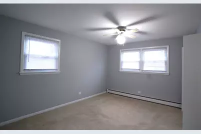 [Address not provided], Justice, IL 60458 - Photo 8