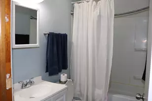 3232 Ezra Ave, Zion, IL 60099 - Photo 8