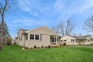 3717 Oriole Ln, Rolling Meadows, IL 60008 - Photo 2