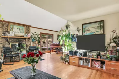 3947 Blackstone Avenue, Gurnee, IL 60031 - Photo 4