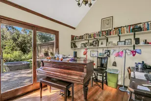 3947 Blackstone Ave, Gurnee, IL 60031 - Photo 8