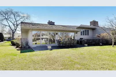 107 Briarwood Lane, Oak Brook, IL 60523 - Photo 44