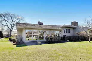 107 Briarwood Ln, Oak Brook, IL 60523 - Photo 44