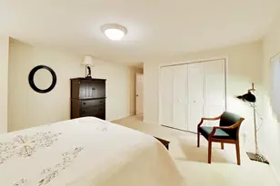 107 Briarwood Ln, Oak Brook, IL 60523 - Photo 36