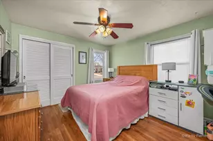 227 N Elmwood Ave, Waukegan, IL 60085 - Photo 10