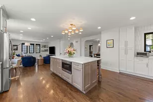 639 N Park Blvd, Glen Ellyn, IL 60137 - Photo 16