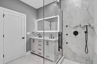 5509 W Haddon Avenue, Chicago, IL 60651 - Photo 16