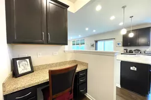 4 Andrew Ln, Hawthorn Woods, IL 60047 - Photo 10