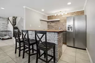 230 Millford Ln, Bloomingdale, IL 60108 - Photo 22