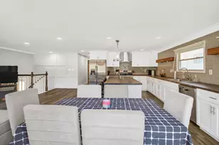 230 Millford Ln, Bloomingdale, IL 60108 - Photo 12