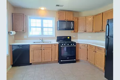 2940 Heatherwood Drive #2940, Schaumburg, IL 60194 - Photo 4