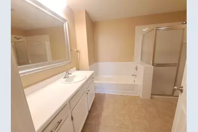 2940 Heatherwood Drive #2940, Schaumburg, IL 60194 - Photo 8