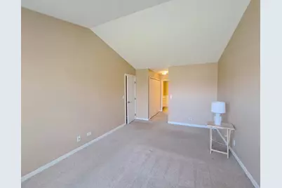 2940 Heatherwood Drive #2940, Schaumburg, IL 60194 - Photo 6