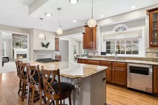 2321 Courtland Ct, Aurora, IL 60502 - Photo 8