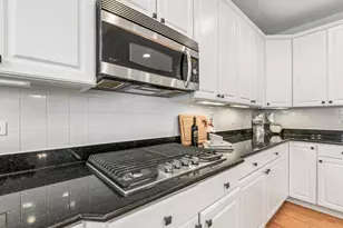 25246 N Abbey Glenn Dr, Hawthorn Woods, IL 60047 - Photo 12