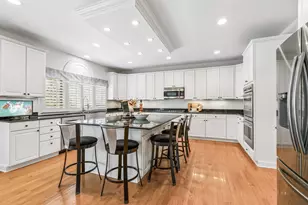 25246 N Abbey Glenn Dr, Hawthorn Woods, IL 60047 - Photo 8