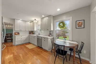 1552 Independence Court, Saint Charles, IL 60174 - Photo 10