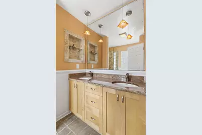 10033 Montrose Avenue, Schiller Park, IL 60176 - Photo 14