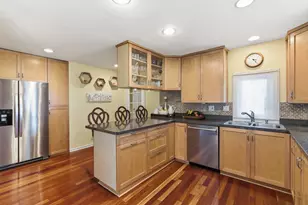 10033 Montrose Ave, Schiller Park, IL 60176 - Photo 8