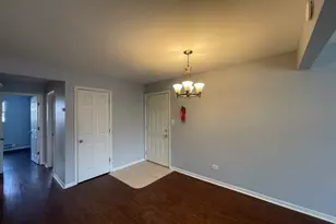 444 E Osage Ln, Palatine, IL 60074 - Photo 4