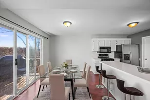 1299 Summersweet Ln, Bartlett, IL 60103 - Photo 4