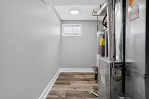 10533 S Whipple St, Chicago, IL 60655 - Photo 28