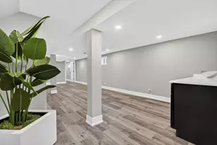 10533 S Whipple St, Chicago, IL 60655 - Photo 22