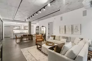 111 S Peoria St, Chicago, IL 60607 - Photo 6