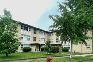 8304 W Forest Preserve Dr, Chicago, IL 60634 - Photo 1