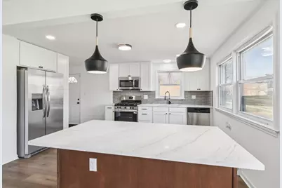 8630 S Michigan Avenue, Chicago, IL 60619 - Photo 10