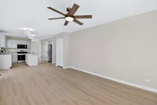 608 Hemmingsen St, Plano, IL 60545 - Photo 12