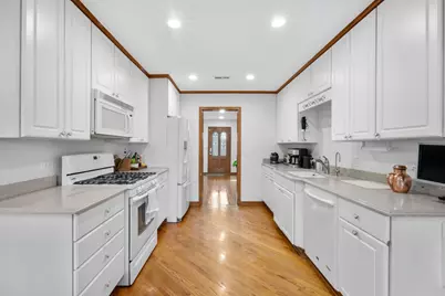 23 S Wildwood Drive, Prospect Heights, IL 60070 - Photo 6