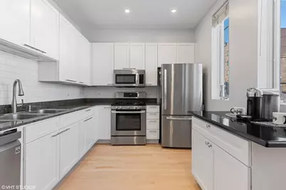 1240 W Cottage Place, Chicago, IL 60607 - Photo 12