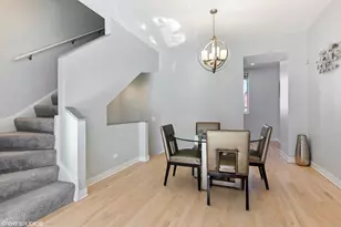 1240 W Cottage Pl, Chicago, IL 60607 - Photo 8