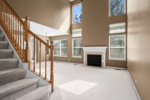 1165 Windham Ln, Elk Grove Village, IL 60007 - Photo 2