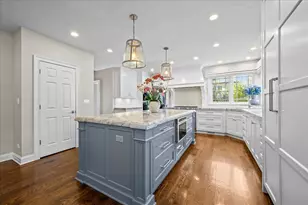 1255 Forest Glen Dr N, Winnetka, IL 60093 - Photo 10