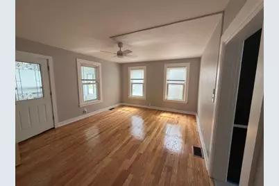 609 1st Street #1, Libertyville, IL 60048 - Photo 4