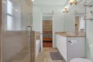 3435 W Sunnyside Ave, Chicago, IL 60625 - Photo 14