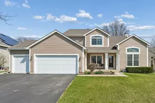 829 Renaissance Dr, Carol Stream, IL 60188 - Photo 1
