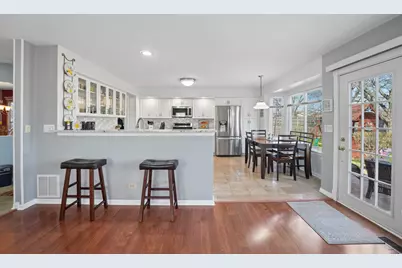 829 Renaissance Drive, Carol Stream, IL 60188 - Photo 12