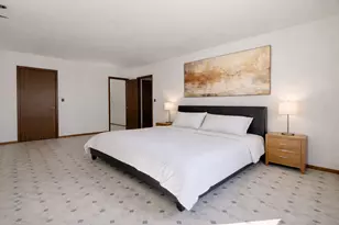 238 Nantucket Harbor, Schaumburg, IL 60193 - Photo 10